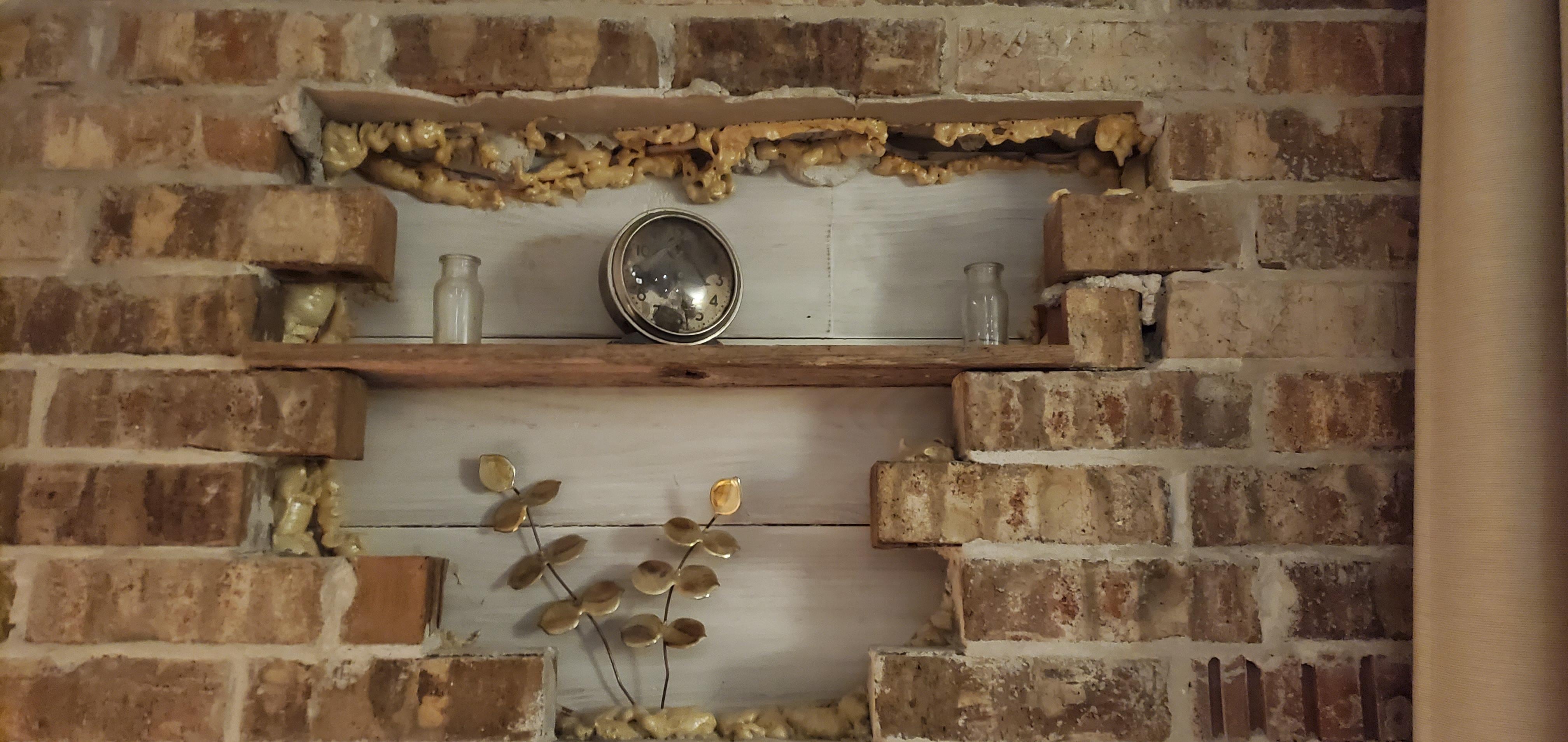 Creative detail of the wall.