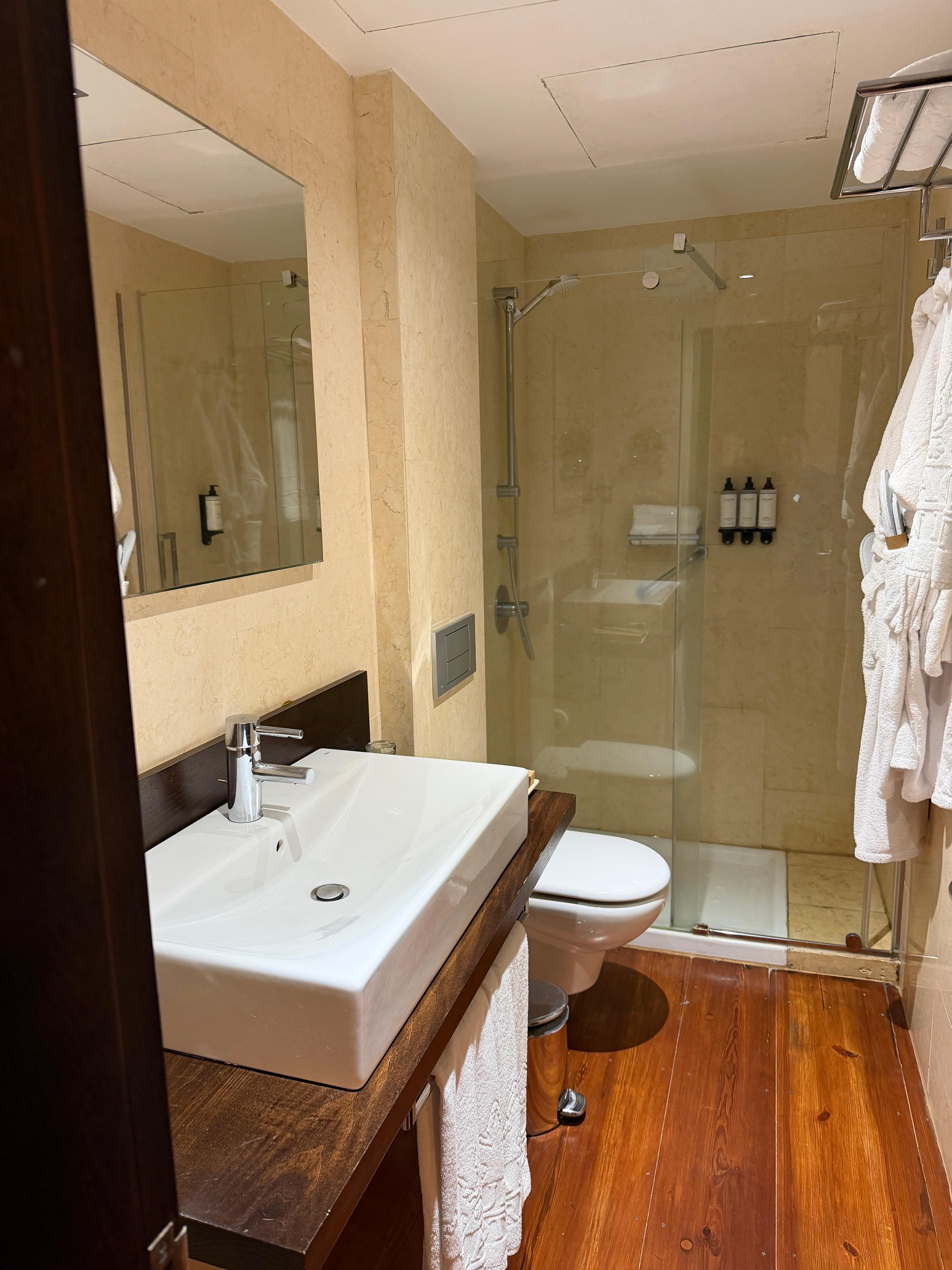 Bathroom with great shower 