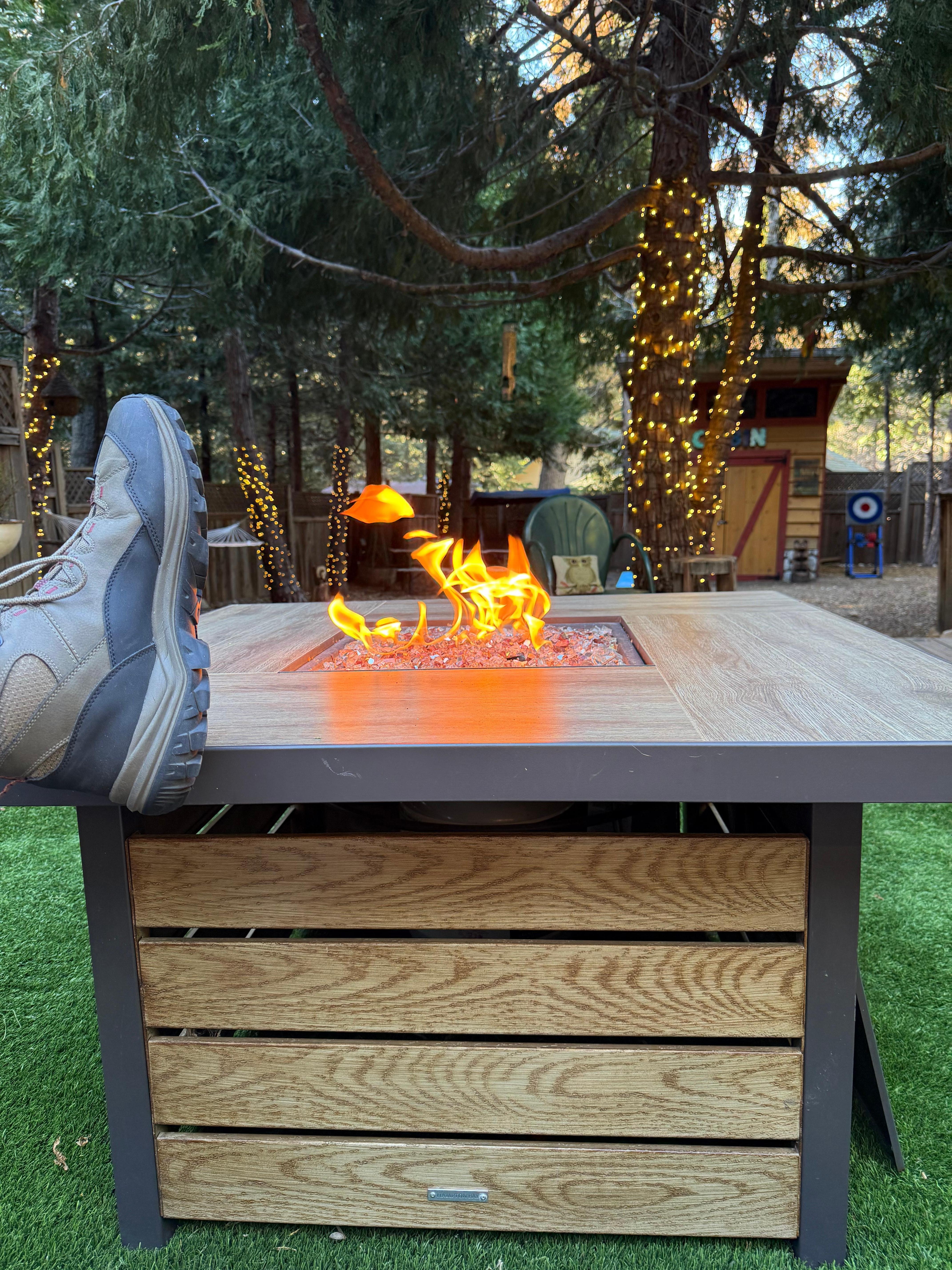 Cocktails by the outdoor fire pit 