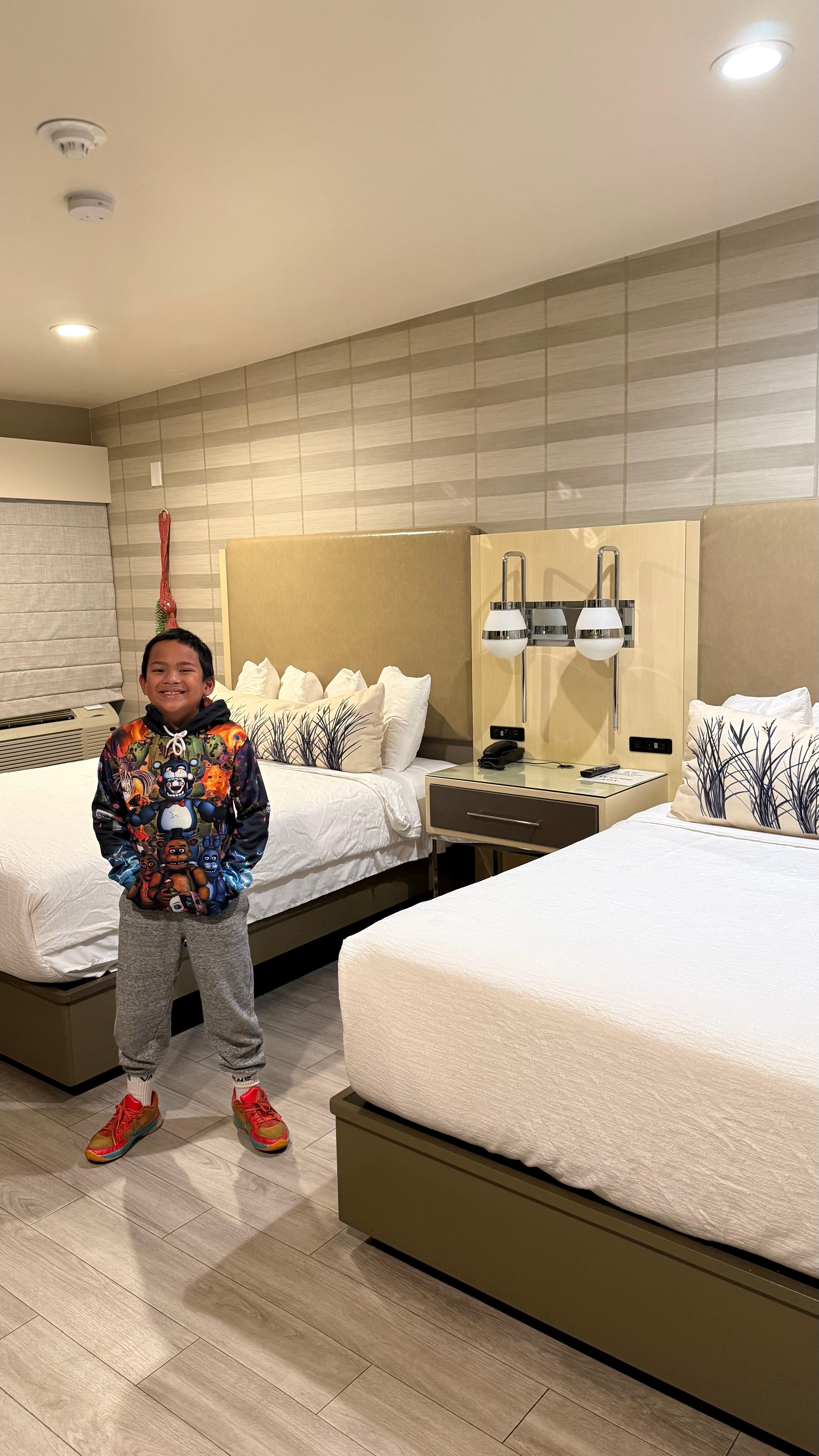 See how neat and tidy the room!