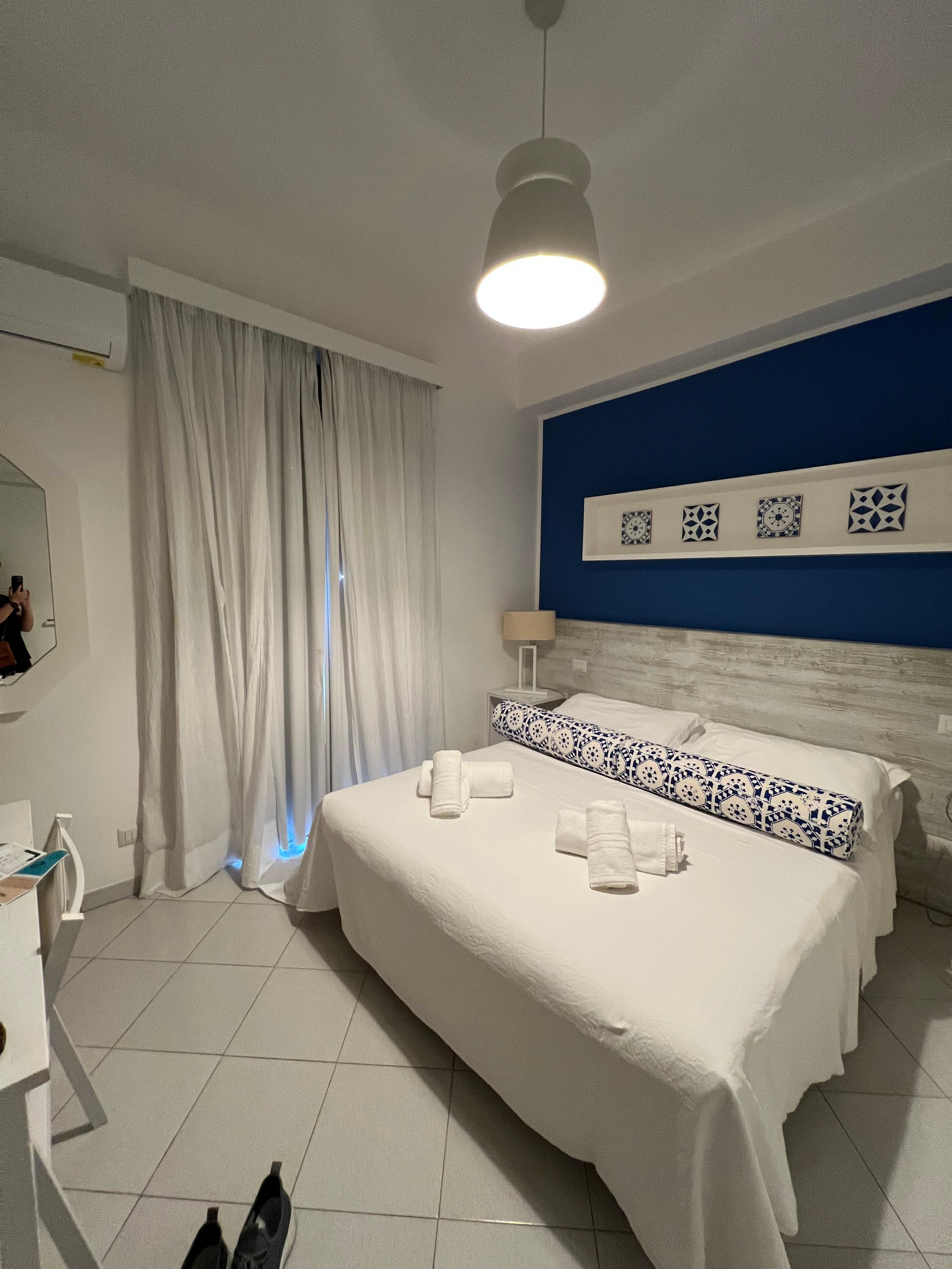 Unser Zimmer hatte auch einen kleinen Balkon.