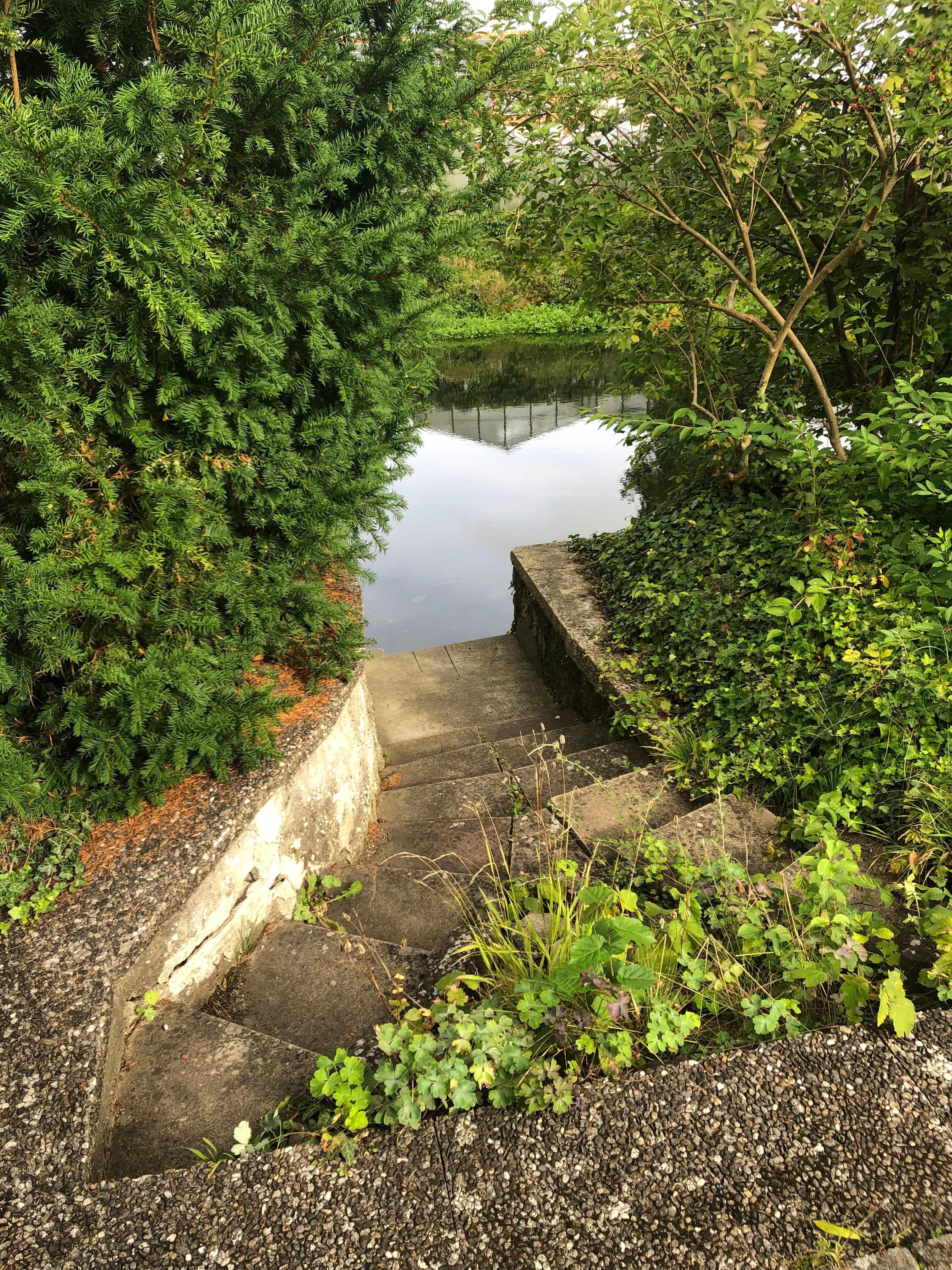 Fluss Zugang direkt am Haus