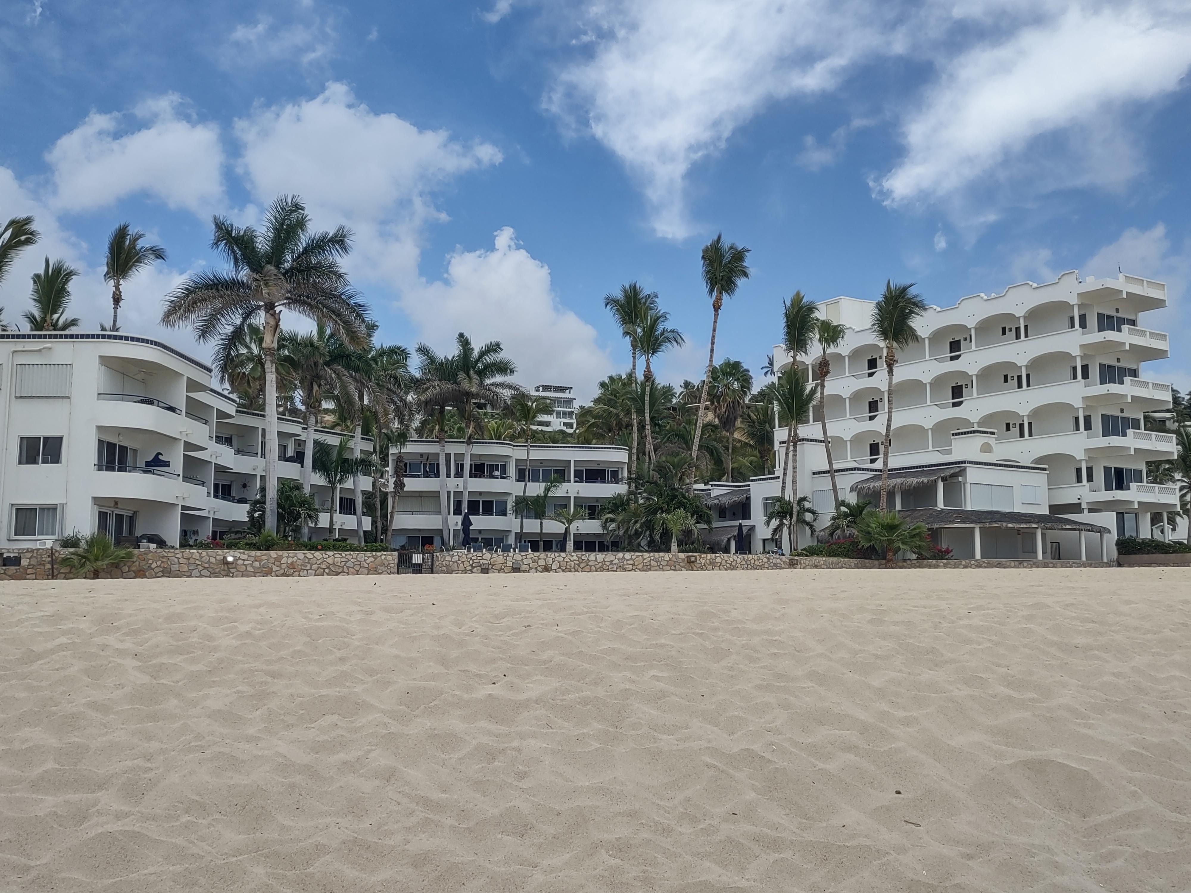 Mira Vista from the beach
