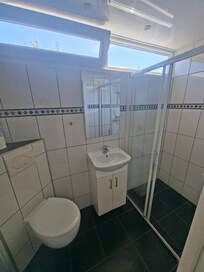 Badezimmer, leider etwas klein