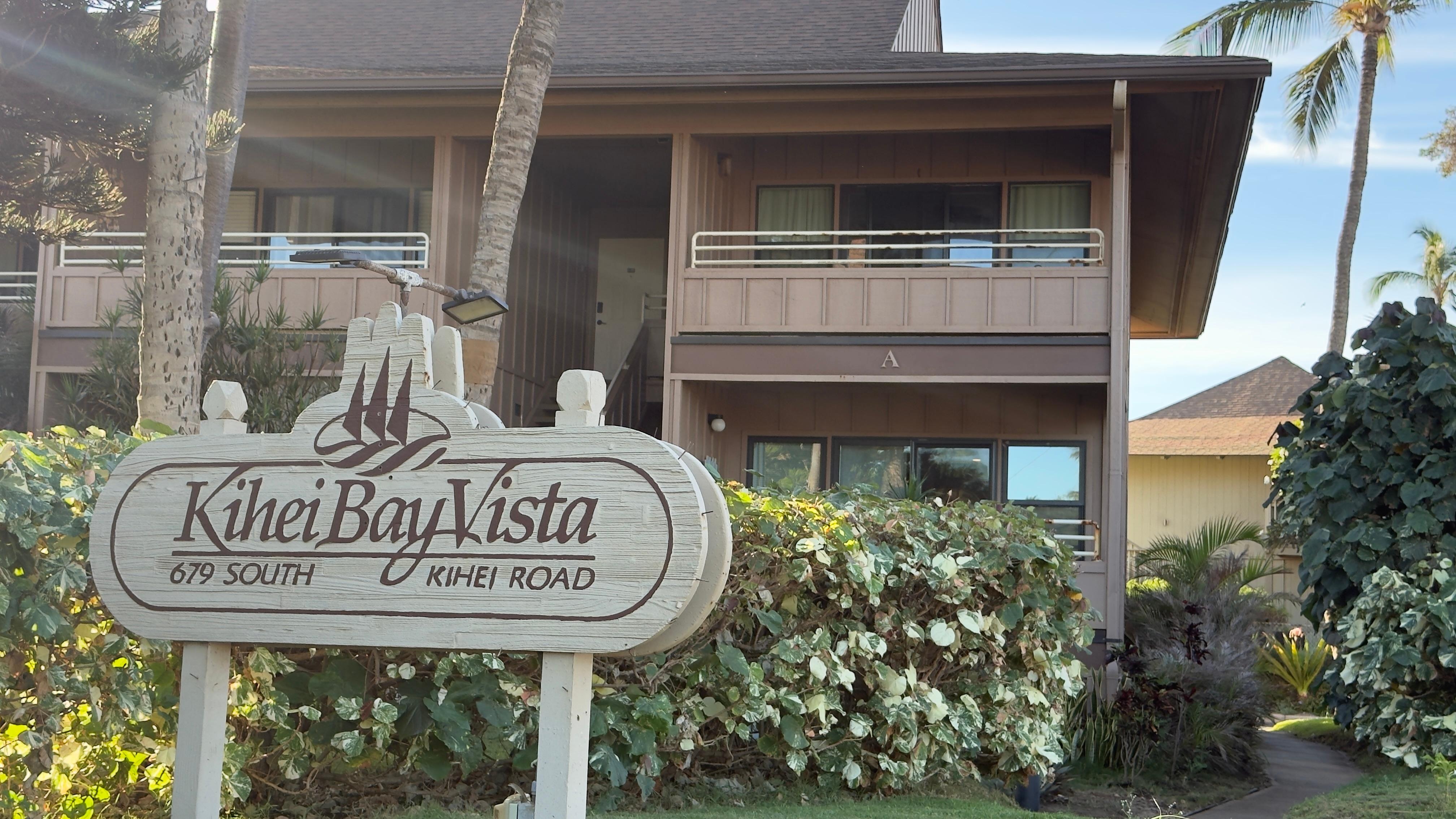 2nd floor corner. Pleasant view.