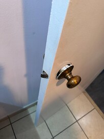 Broken door knob's