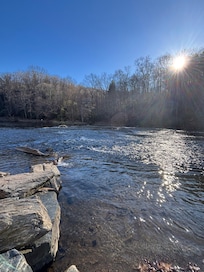 Along the shores of New River State Park