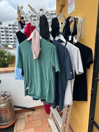 Handy clothesline