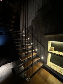 Classy stair case to the flat