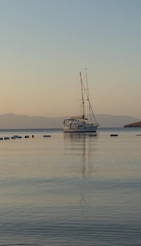 Gün doğumunda kumsalı