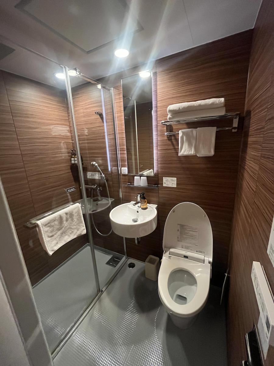 Compact bathroom but loved it!