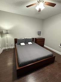 Queen size bed