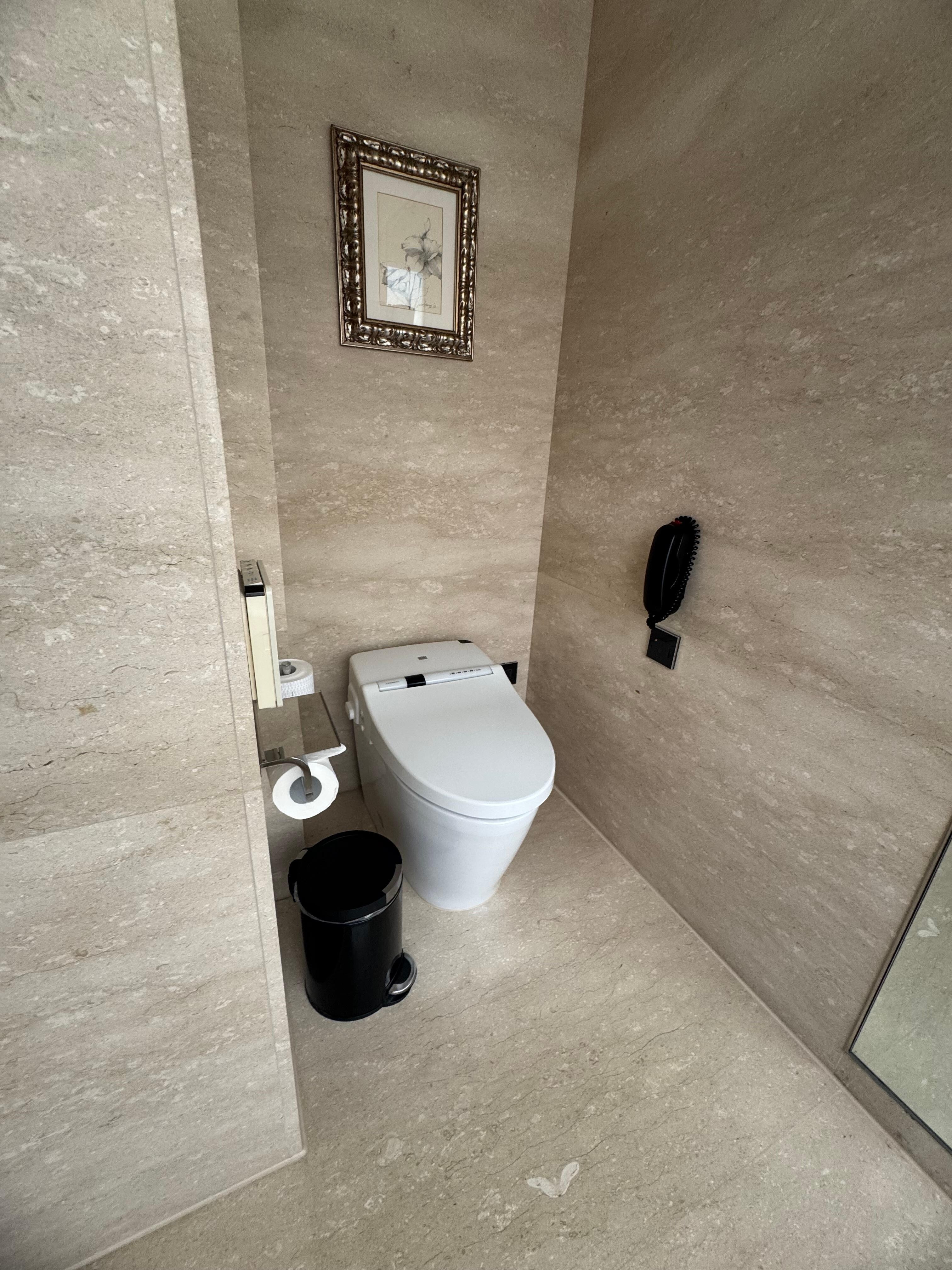トイレはTOTO ネオレスト