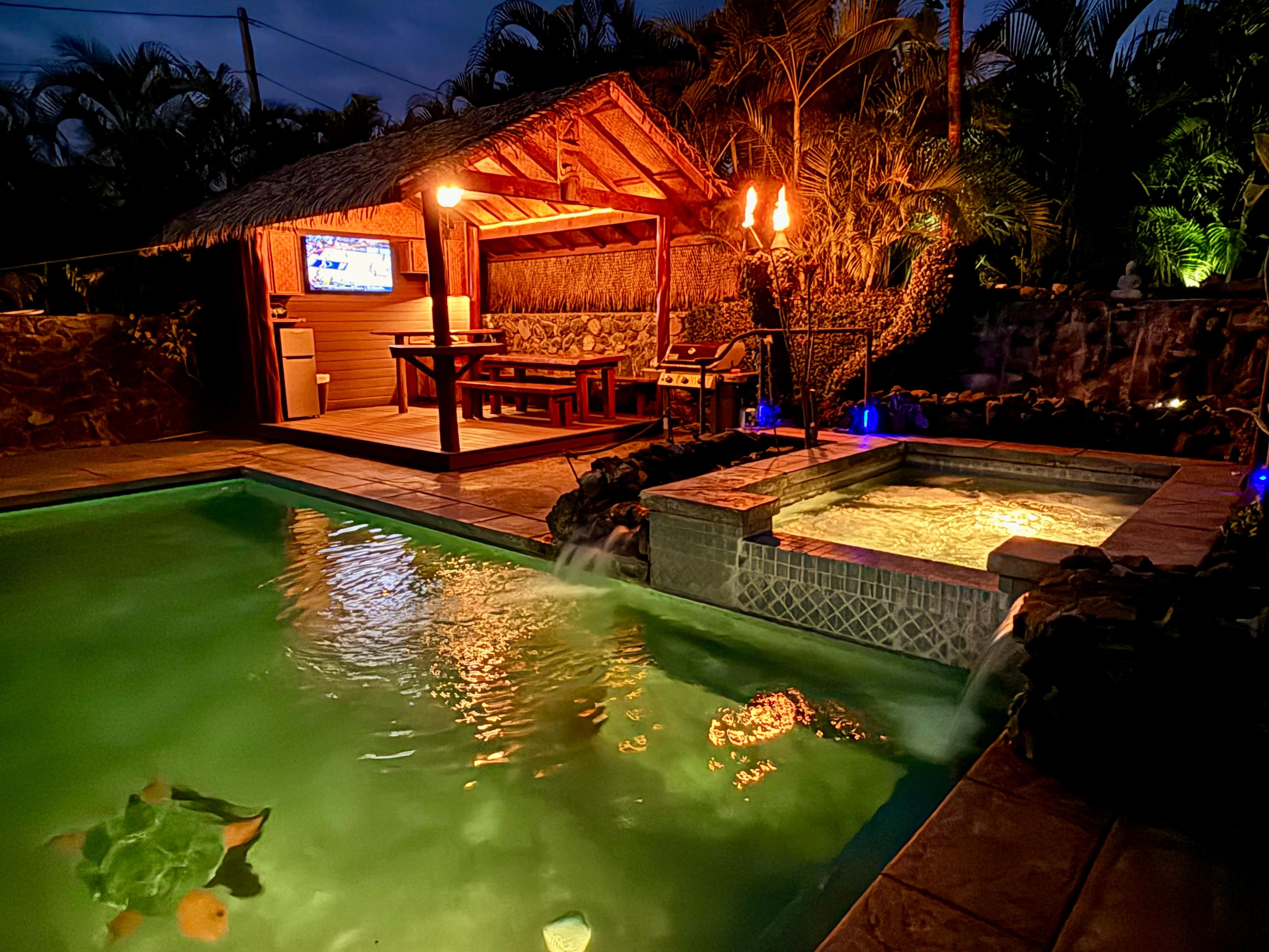 Pool, hot tub, cabana