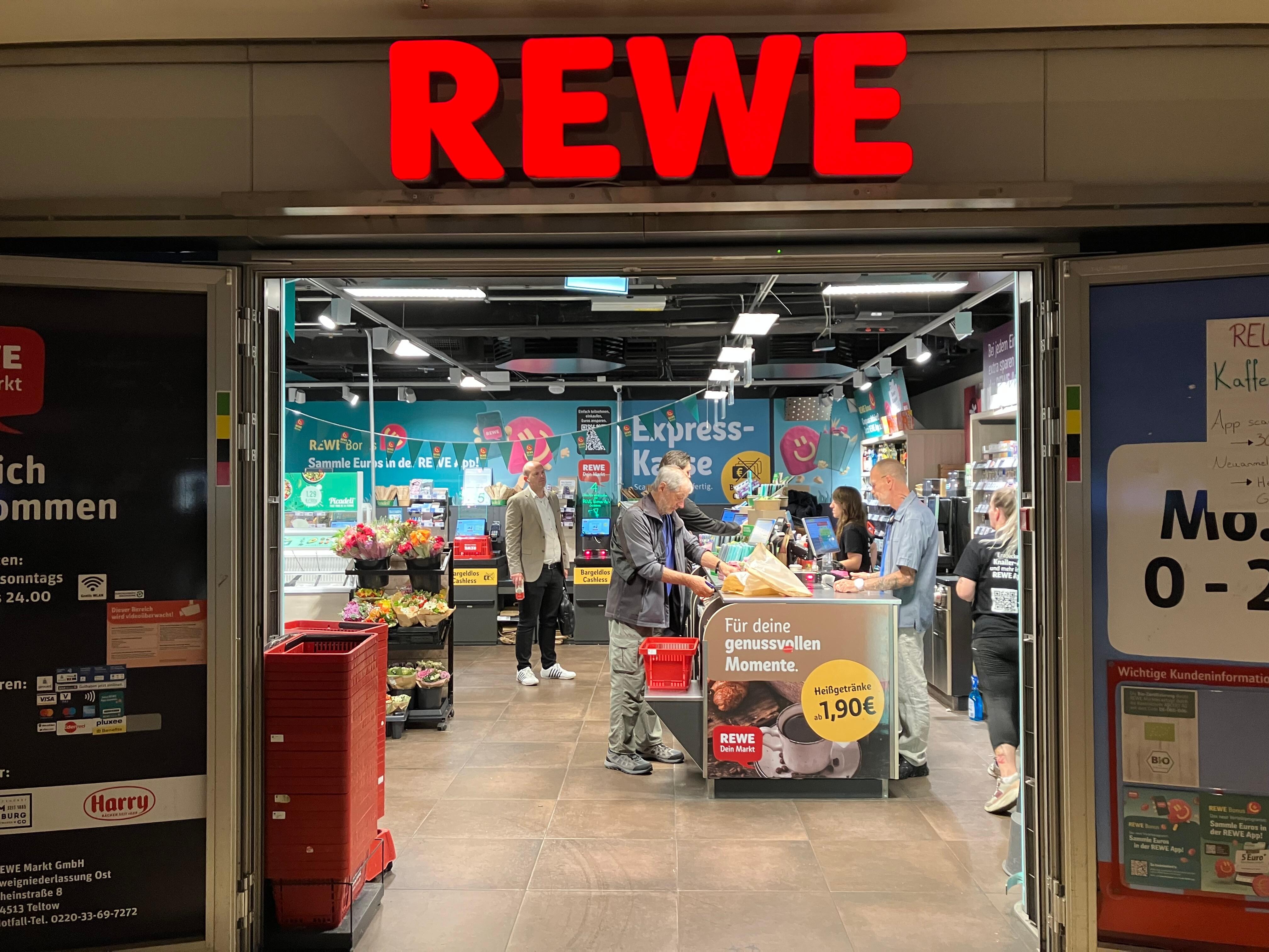 Convenience store nearby