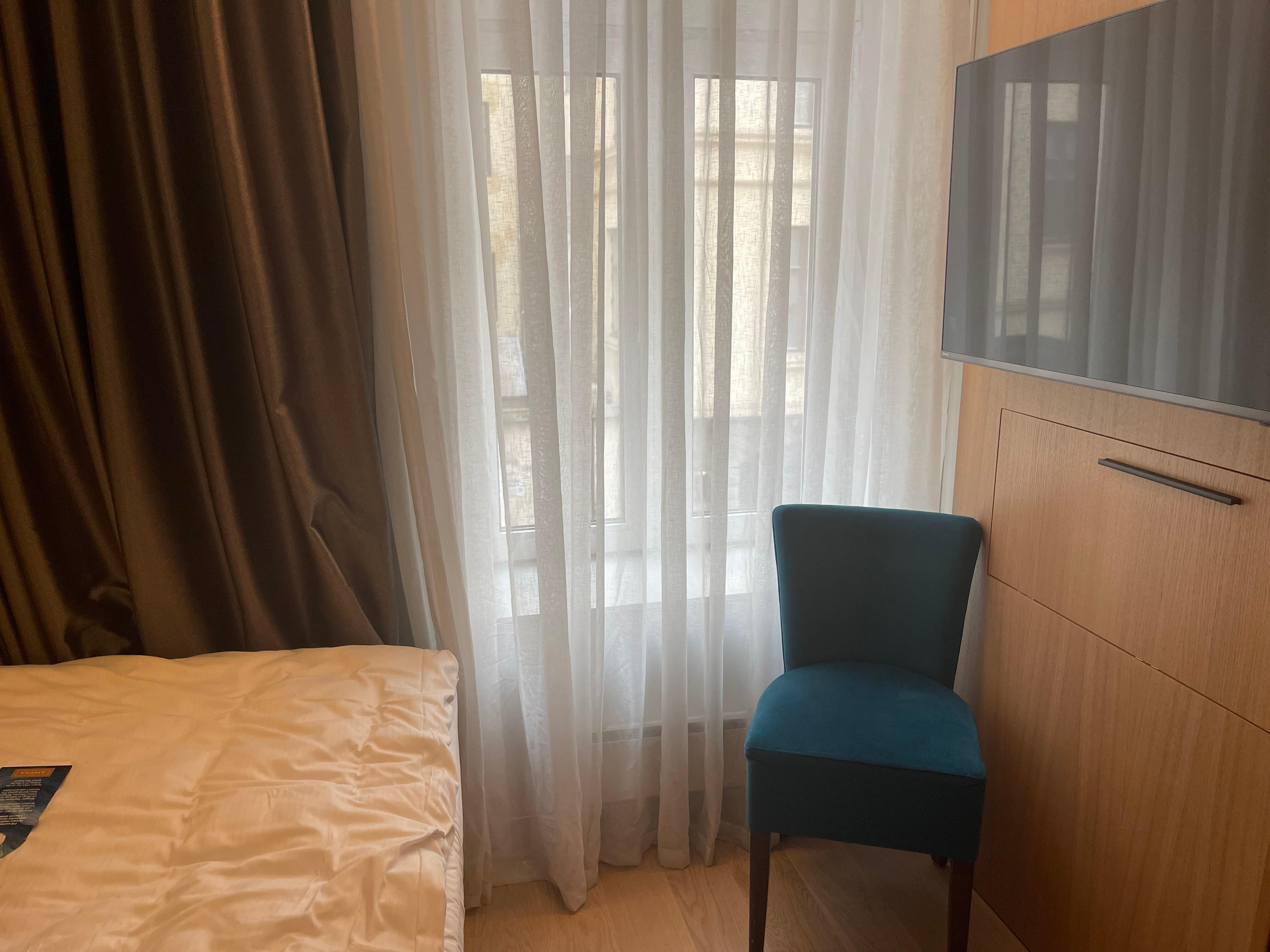 Room/Window