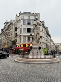 Other view of street