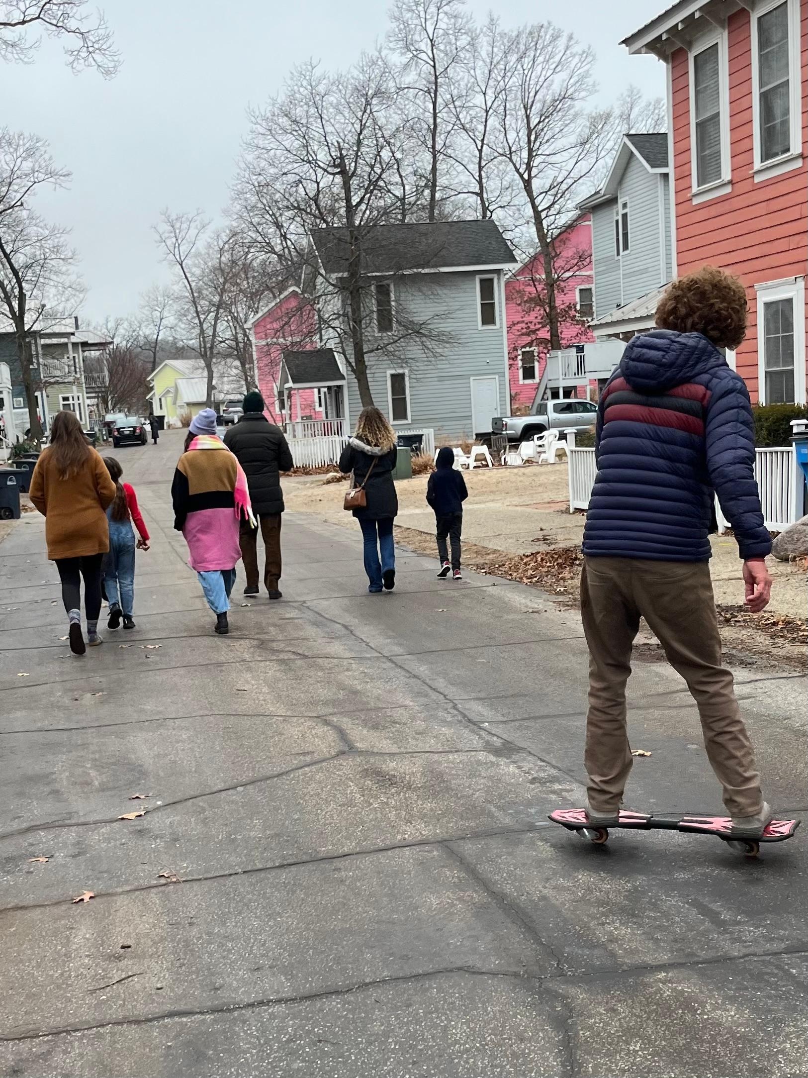 The park is only a few blocks away.