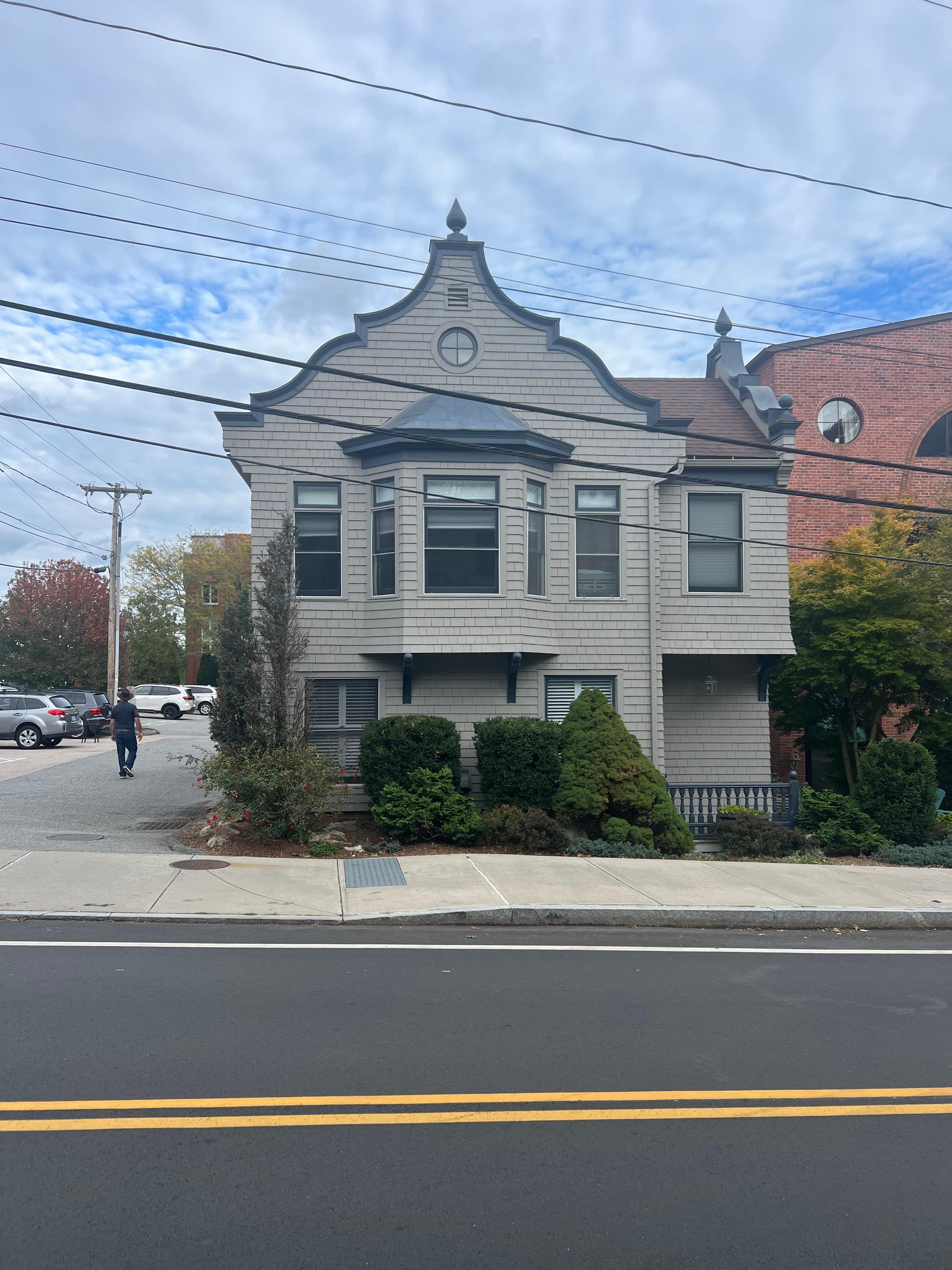 Cute rental, close to everything!