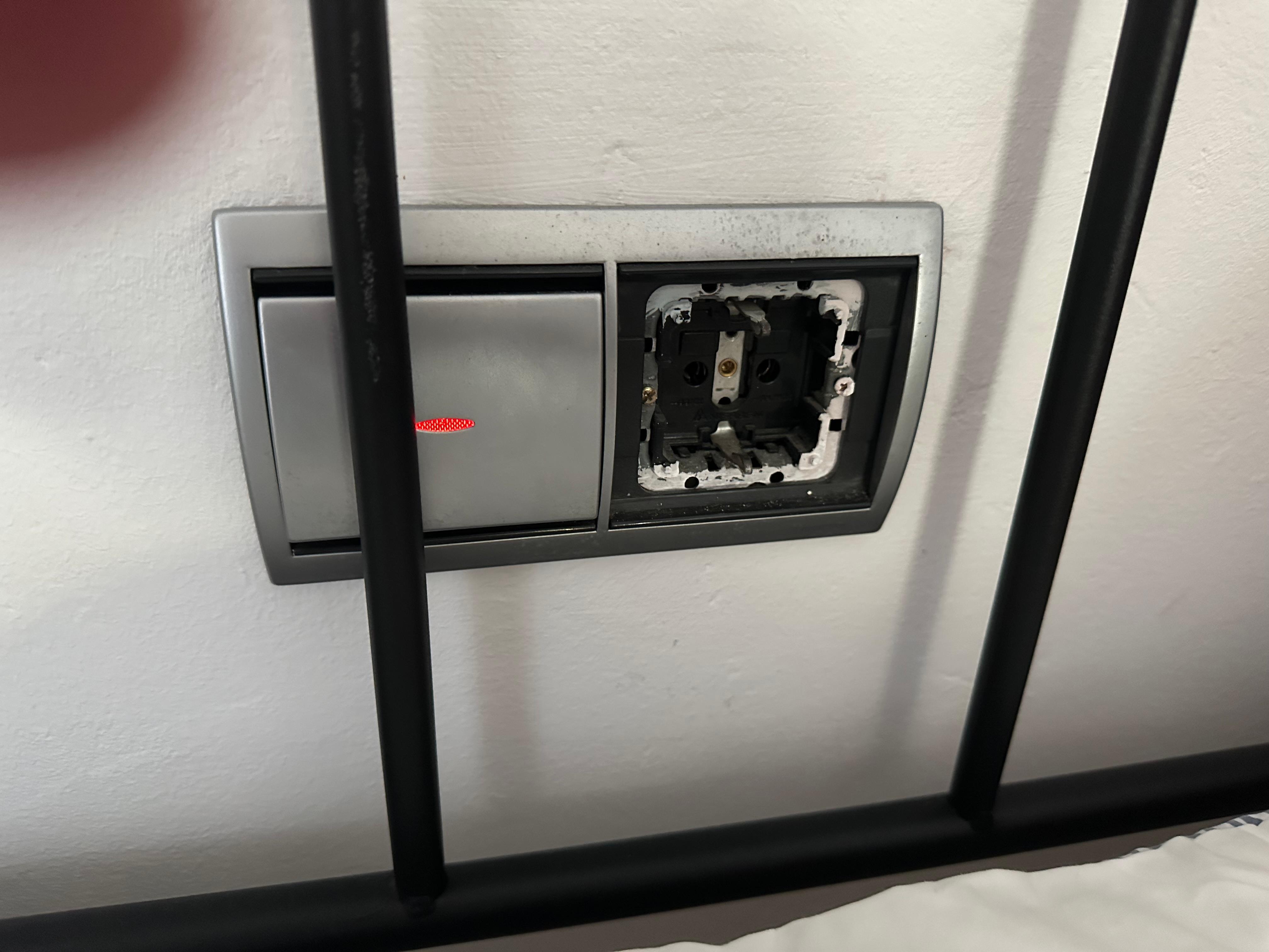 No socket. Dangerous 