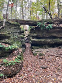 Panama Rocks is close by