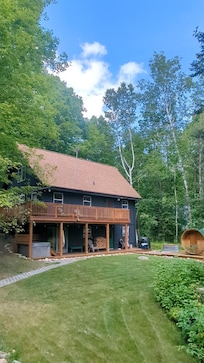 Lower unit pictured from the parking space.