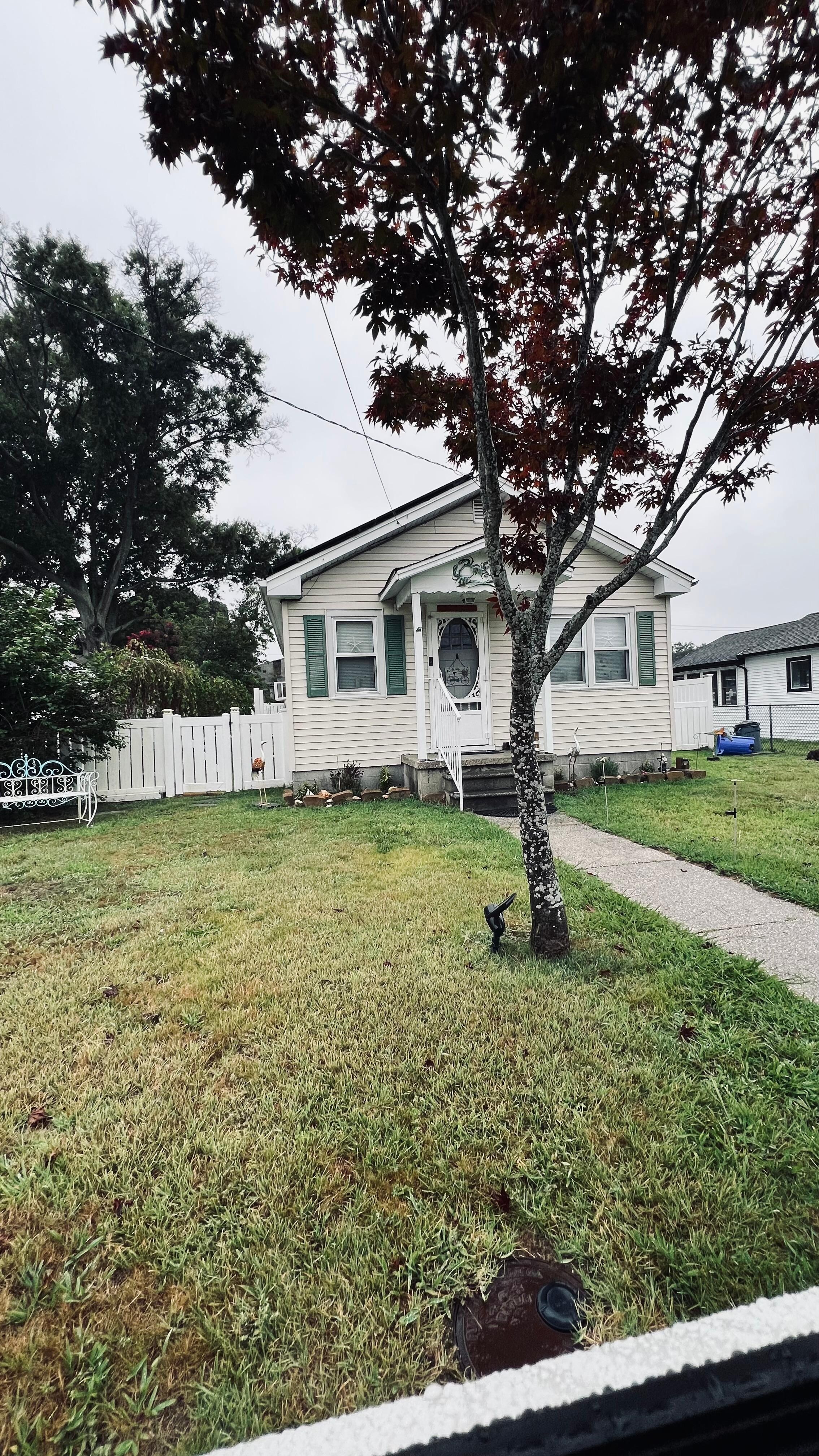 Bye bye cottage. Until next year. 