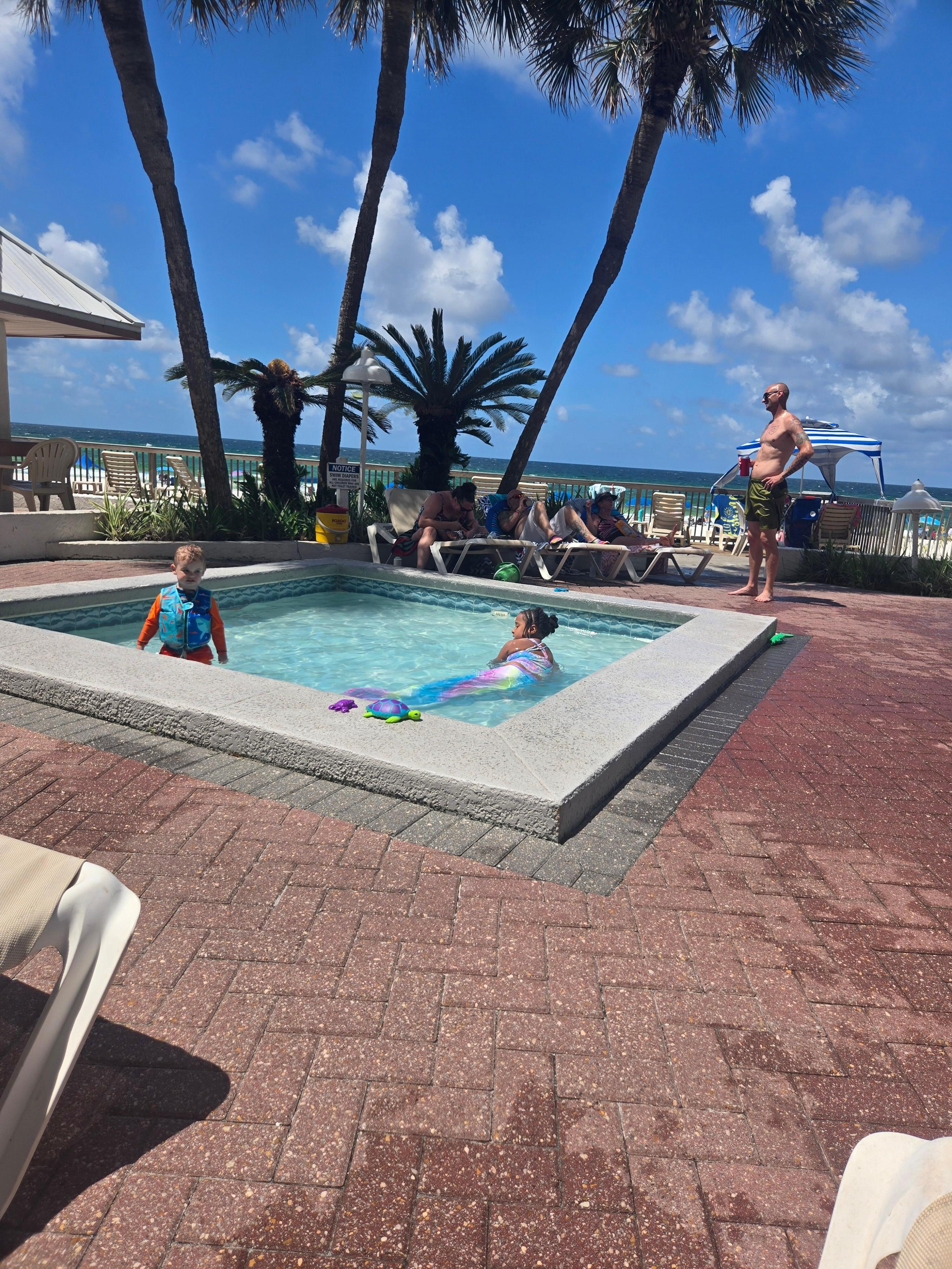 Kiddie pool