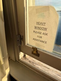 The gap you could open needed assistance as highlighted on the hotel notice.