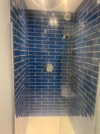 Giant shower fit for 2 😜