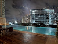 roof top rounge