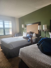 My son chillen in the hotel before we got our day started