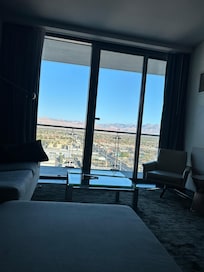 the room was not the problem (unless you enjoy hot water in showers)