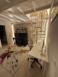 Salotto e angolo studio