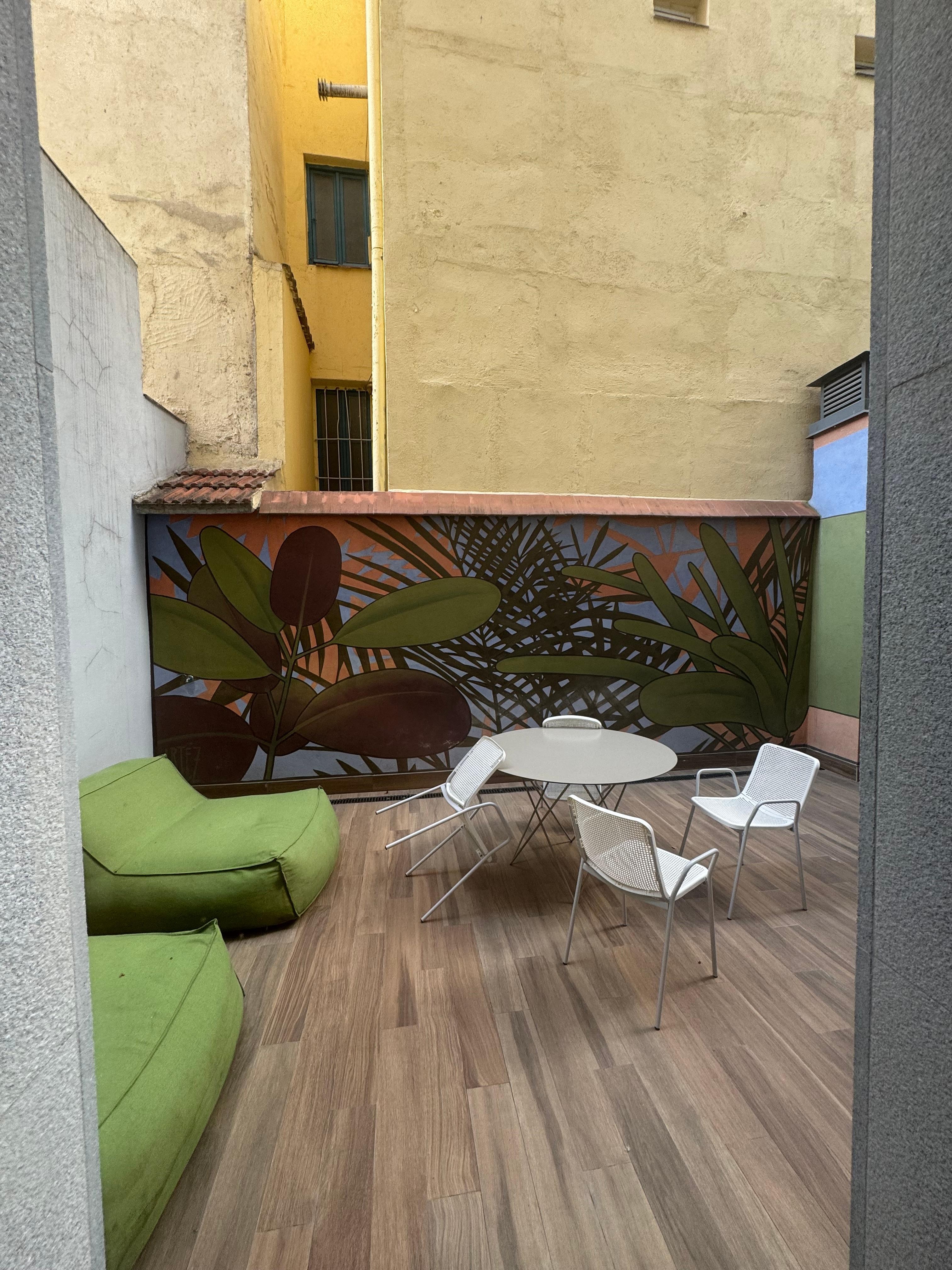 The “ terrace “ with no escape 