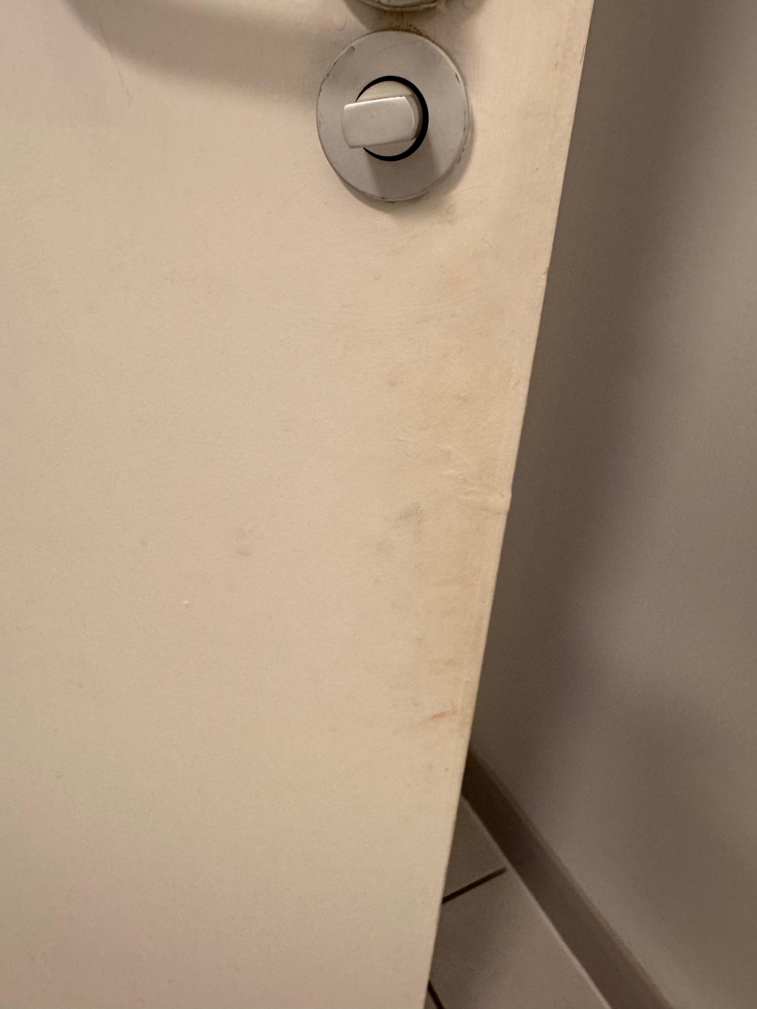 Dirty and needs painting 