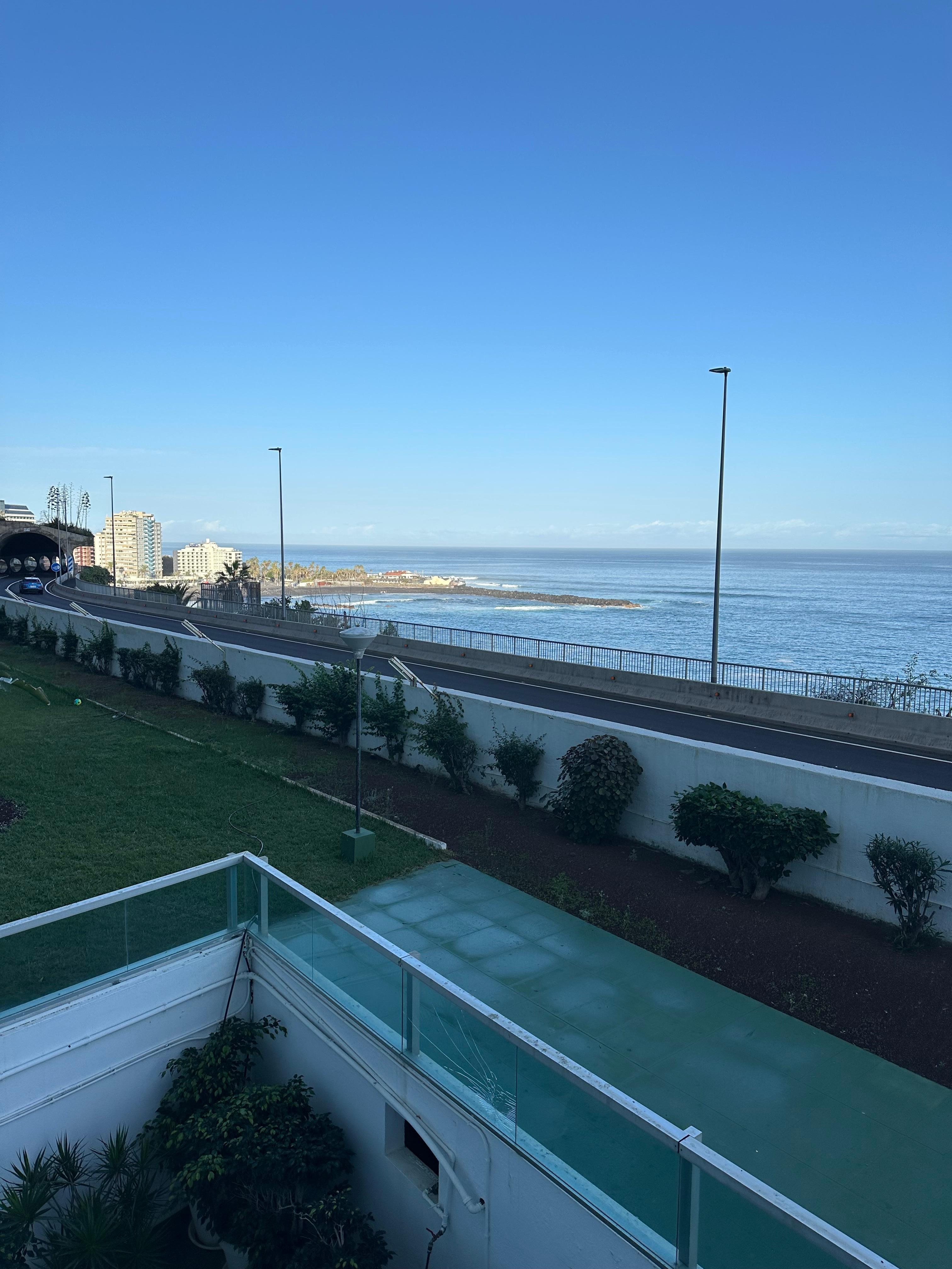 Depuis notre chambre au 2eme étage 