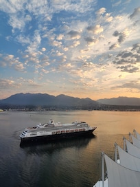 Ship coming to port