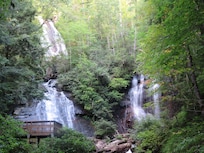Anna Ruby Falls