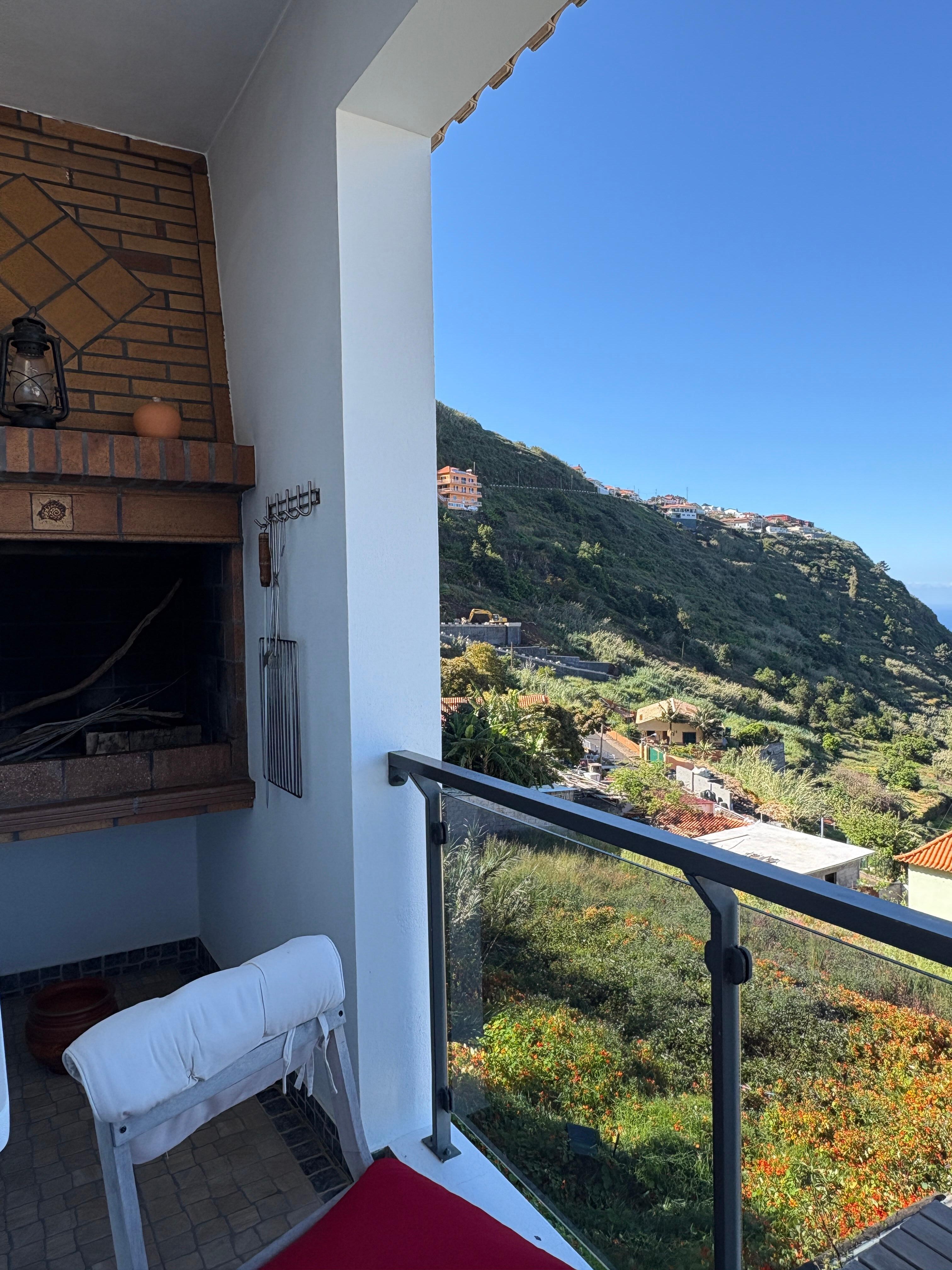 Aussicht tagsüber und Grill