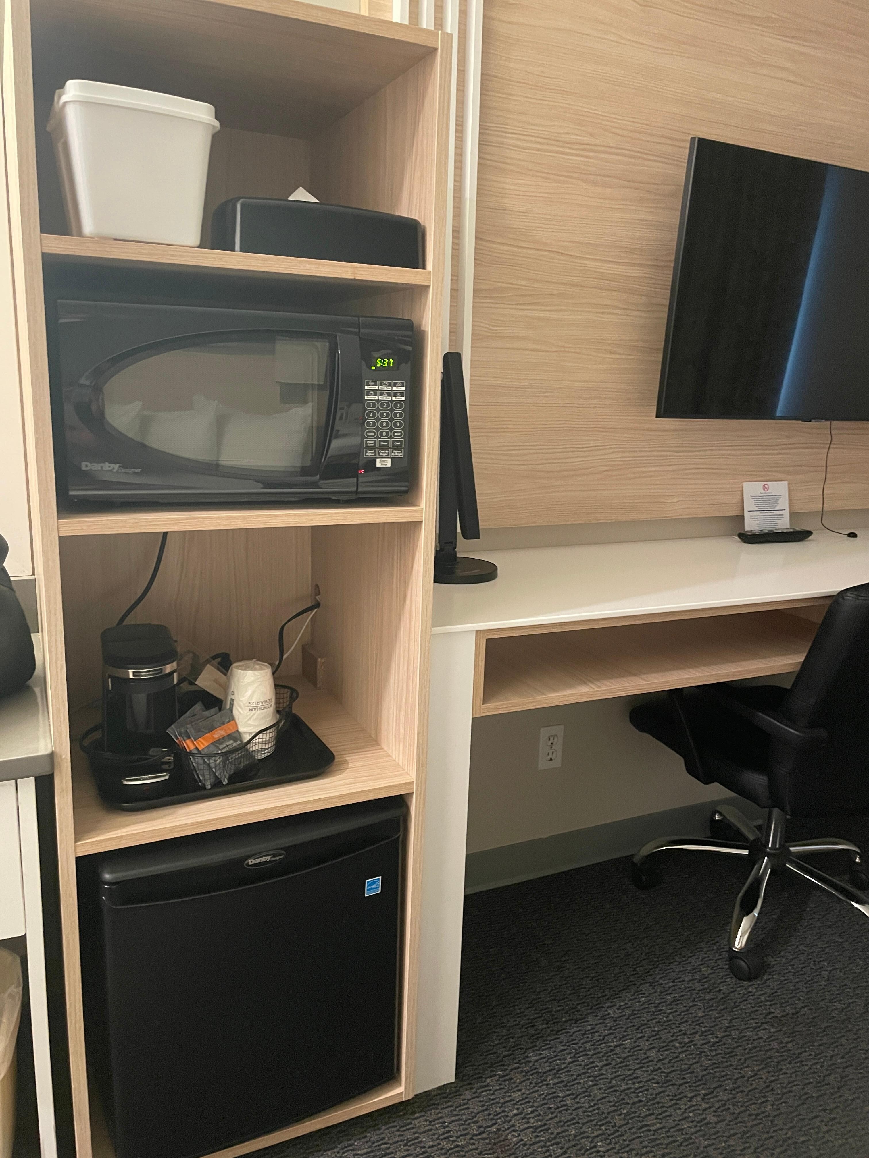 Microwave and small fridge (no freezer)