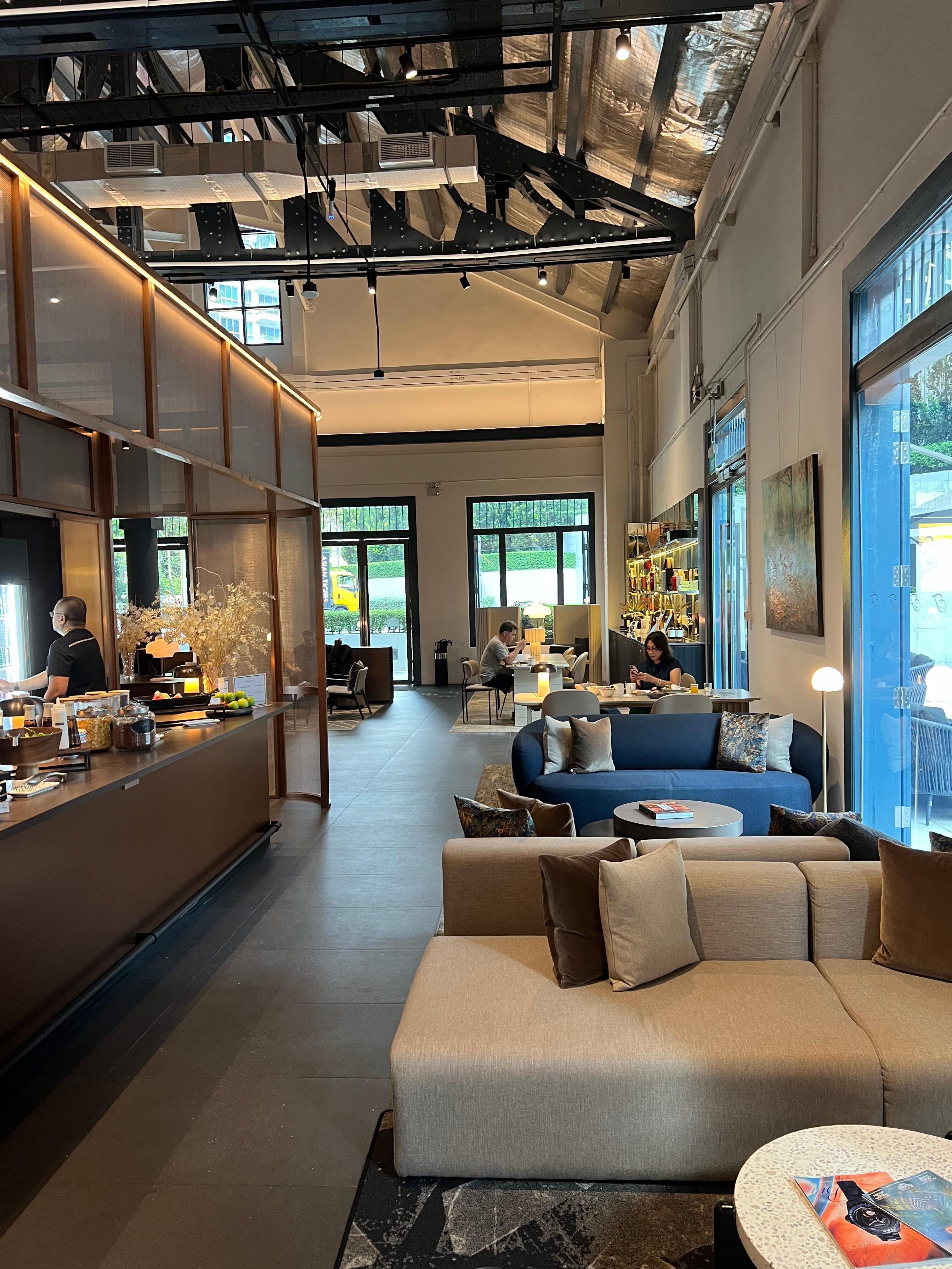 The Lounge