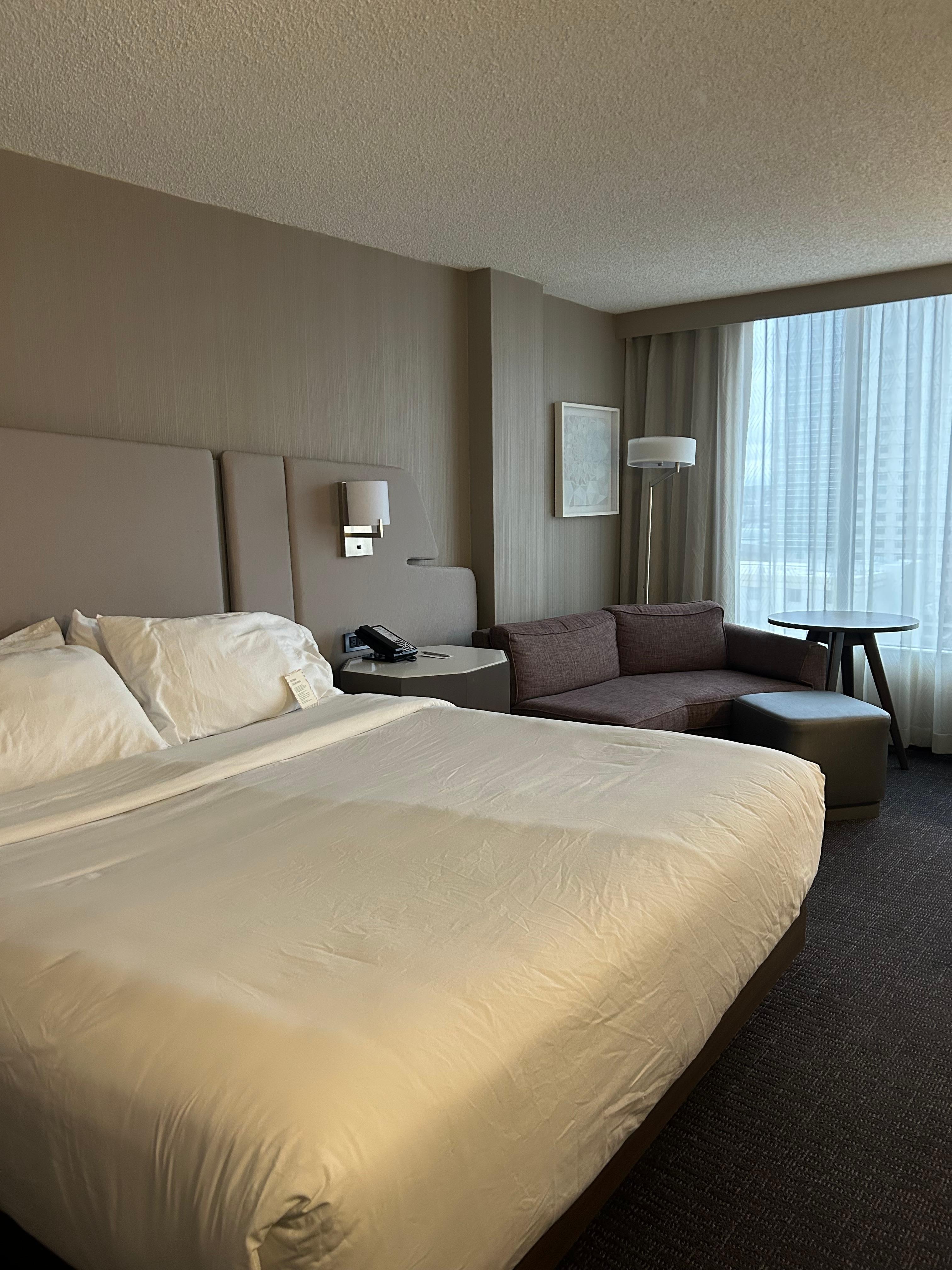 ベッドも清潔
部屋の温度は自分で調整可能