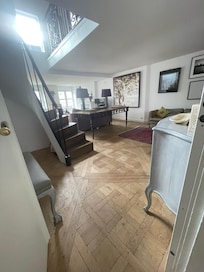 A gorgeous living room!