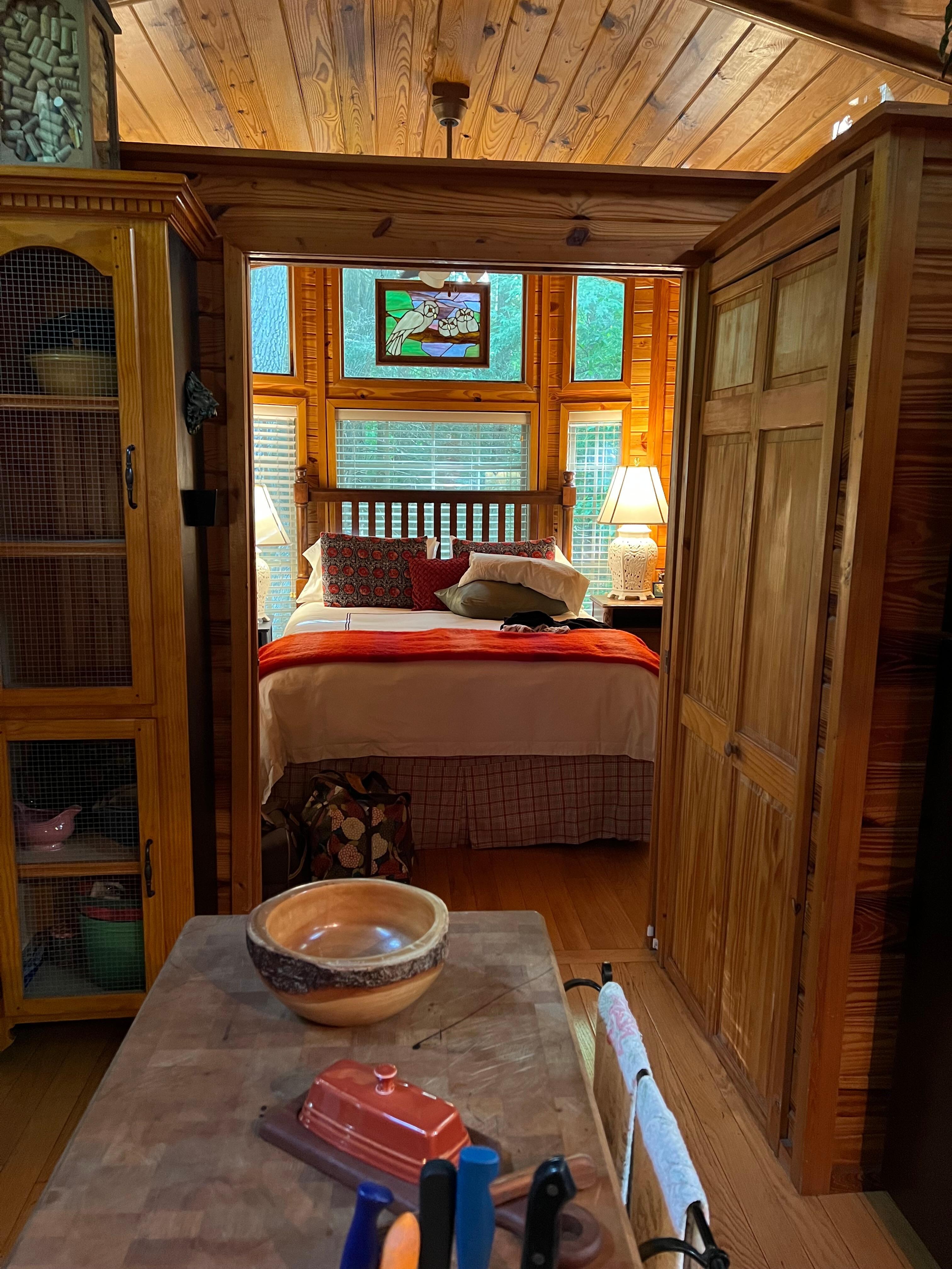 Some interior and exterior photos of the cabin and Fayetteville area.
