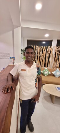 Roy!!! A wonderful person who’s very helpful!