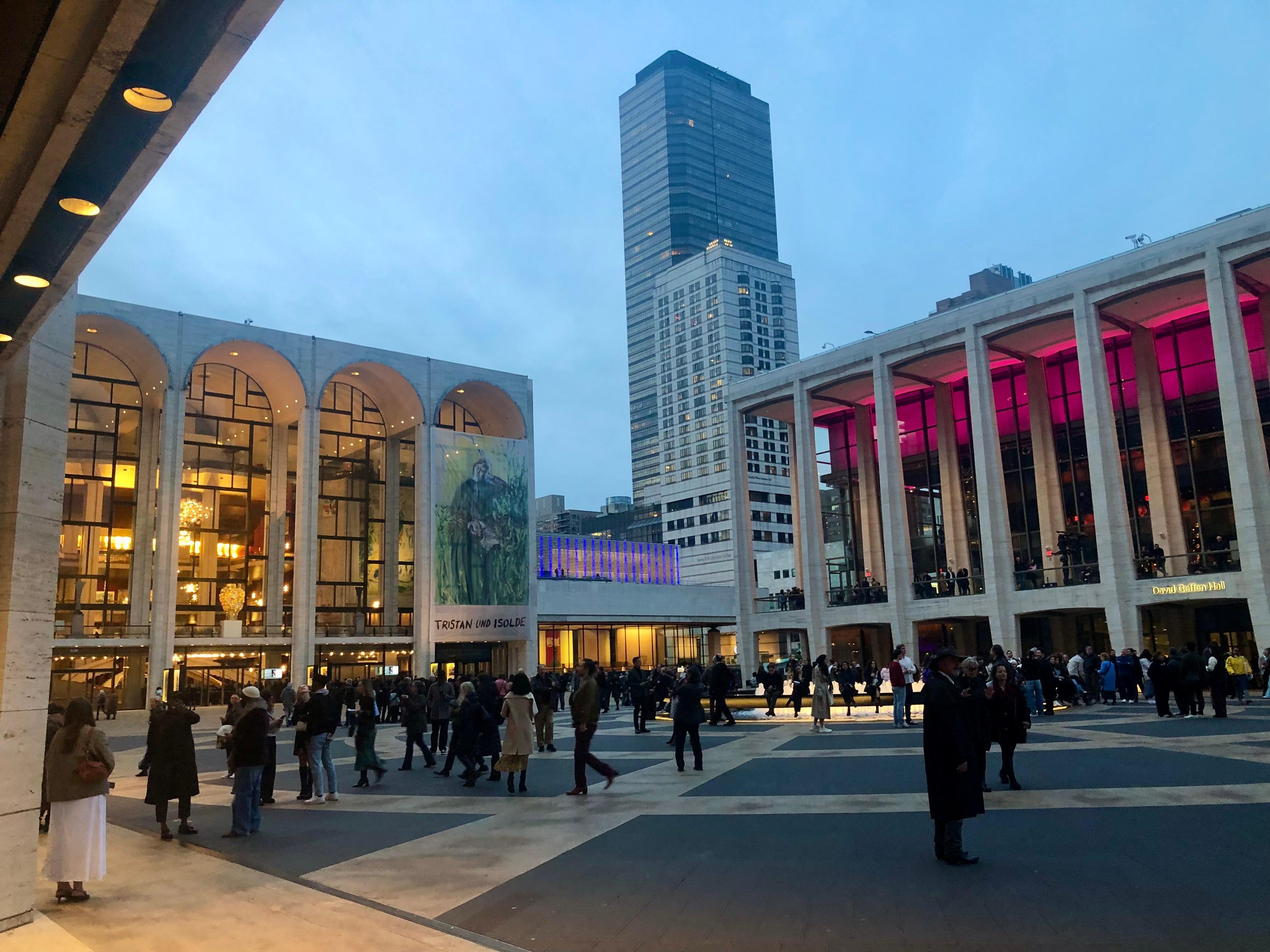 Easy walking distance to Lincoln Center and Central Park.