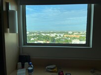 7th floor view, to the west.