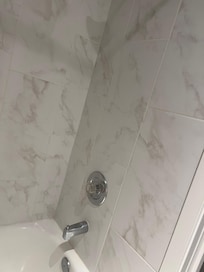 No grab handle safety bad