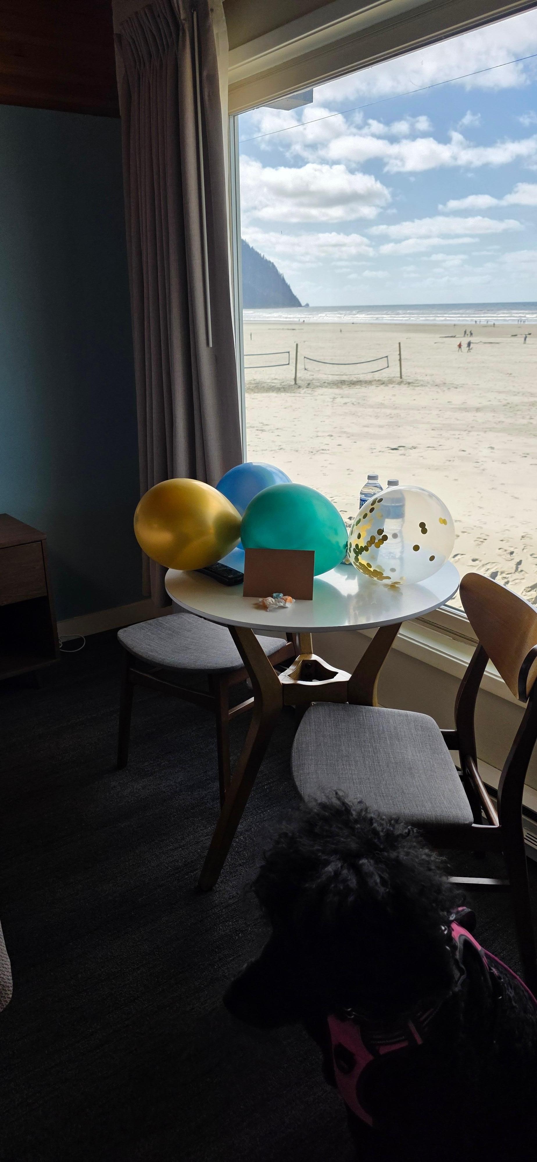 And the table all decorated 